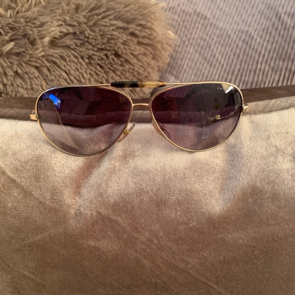 DESIGNER SUNGLASSES